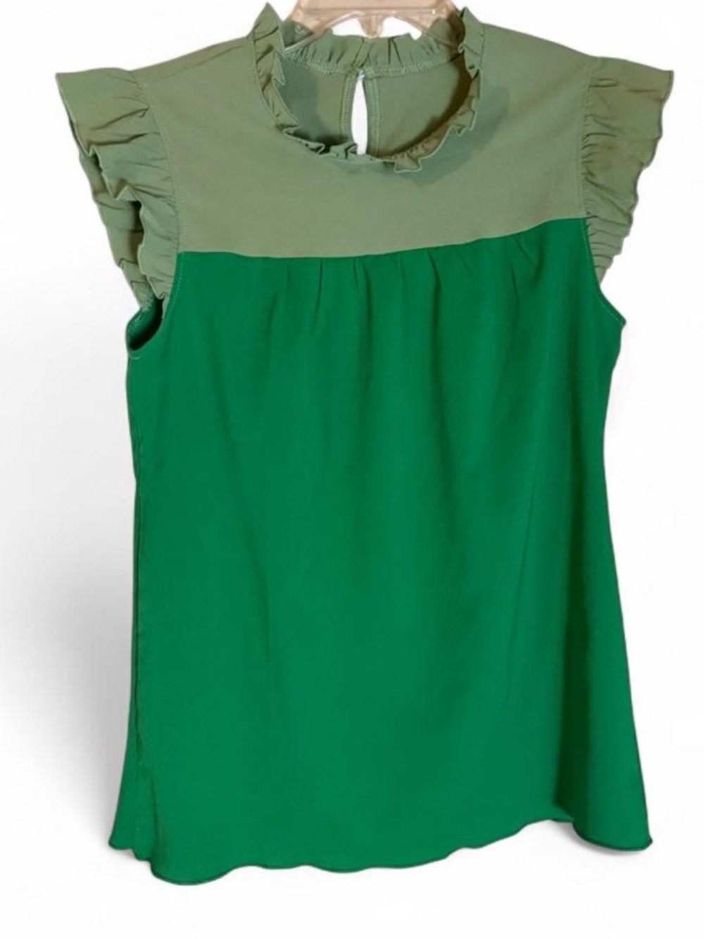 SHEIN Two-Tone Green Ruffle Sleeve Blouse